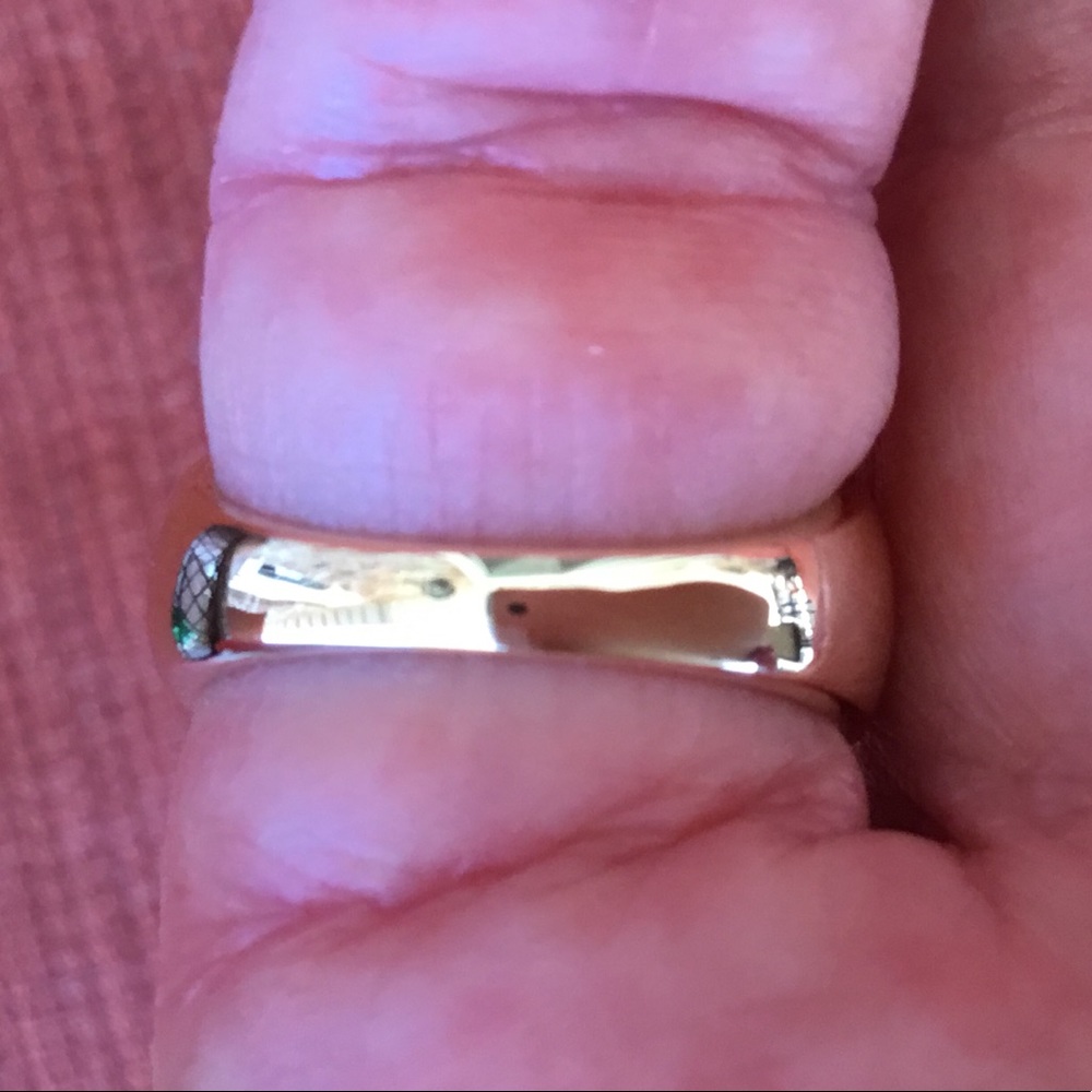 10KTYG Ruby Diamond Ring Size 7 1/4. Weight 7.1.  Can be resized.  Perfect Gift. - Picture 5 of 13